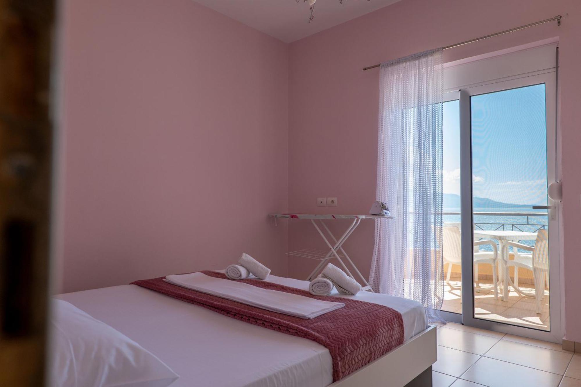 Noel Sea View
